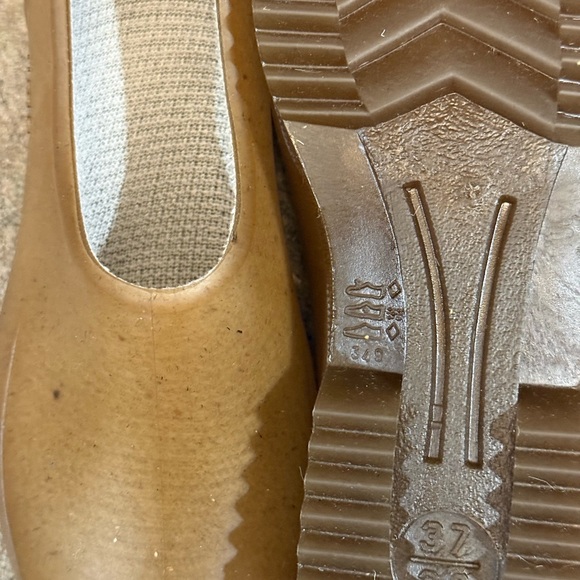 Brown Women's Shoes - Picture 4 of 4